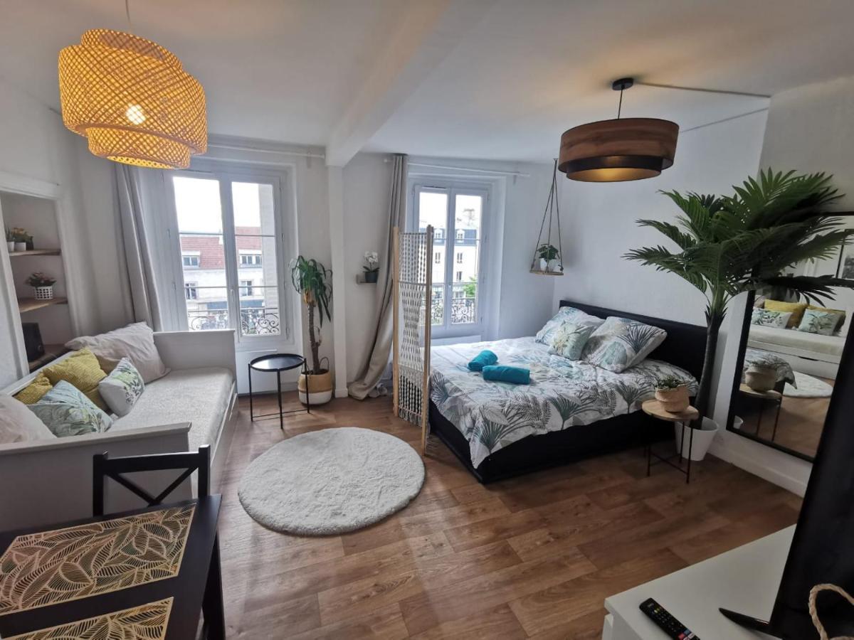 Charmant Studio A Монморанси Экстерьер фото